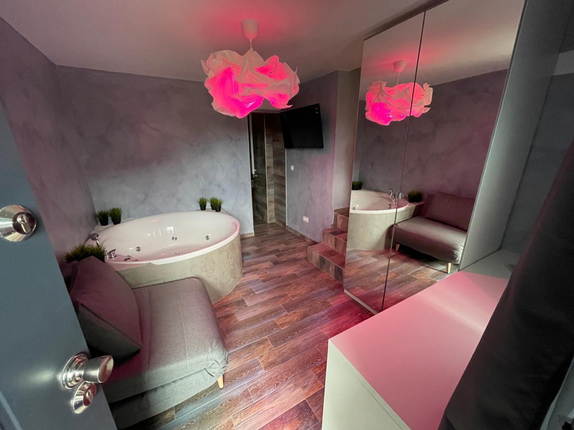 Gec Hotel Zaprešić Buitenkant foto