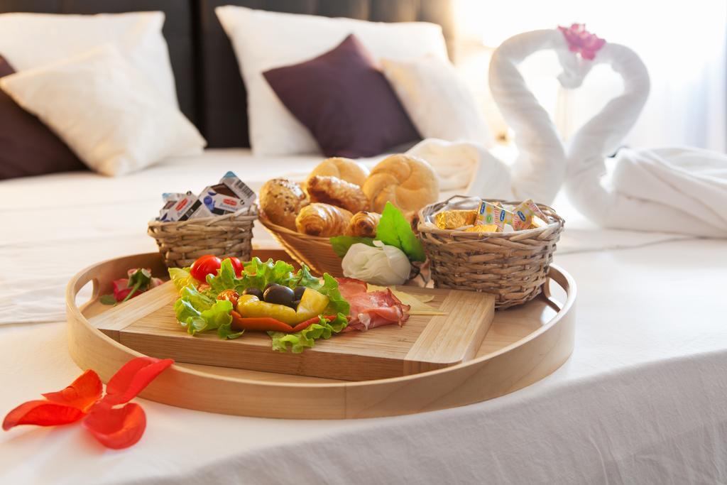Gec Hotel Zaprešić Buitenkant foto