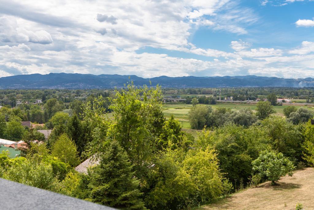 Gec Hotel Zaprešić Buitenkant foto