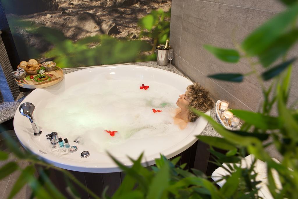Gec Hotel Zaprešić Buitenkant foto